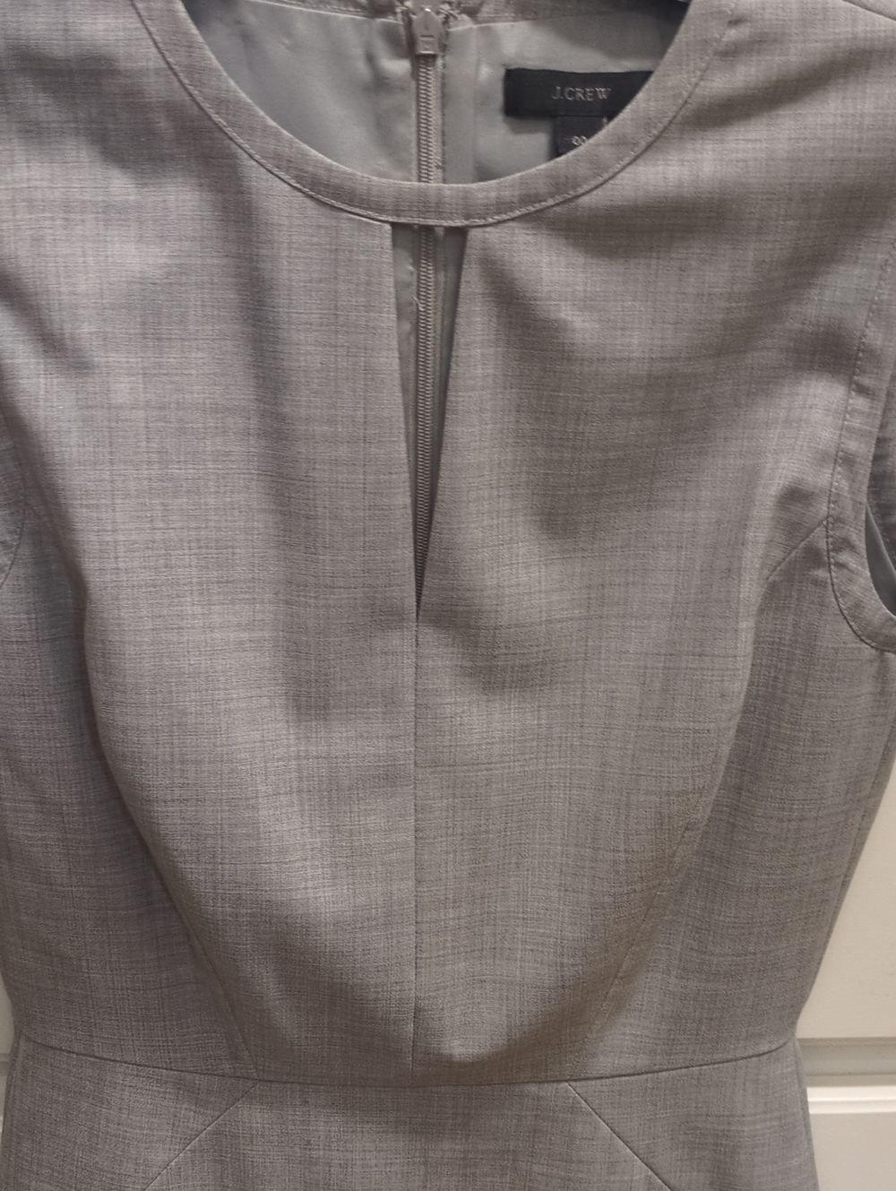 J. Crew Sleeveless Light Gray Knee Length Sheath Dress, Size 00, Great Condition - Picture 3 of 6